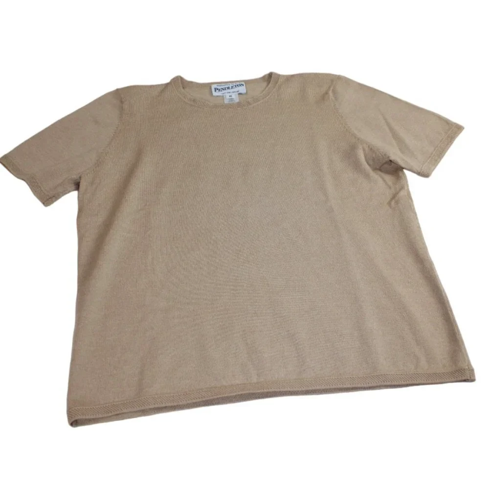 Pendleton Sandy Tan Short Sleeve Spring Style V-Neck Sweater, Size Medium